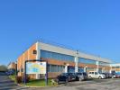 Location Commerce Champs-sur-marne 77420 303 m2