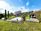 Vente Prestige Lauris 84360 8 pieces 260 m2