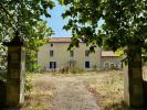 Vente Prestige Cours  79220 10 pieces 300 m2