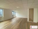 Location Bureau Pace  35740 252 m2