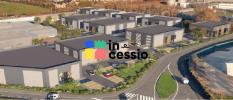 Location Local commercial Trelaze  49800 7160 m2