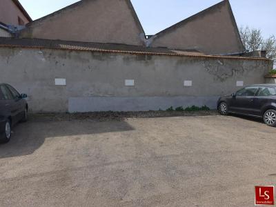 photo For rent Parking ROANNE 42