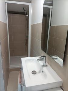 For rent Apartment JUVIGNAC 