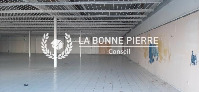 Location Commerce CORMONTREUIL  51