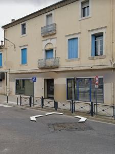 photo For sale Commerce LUNEL 34