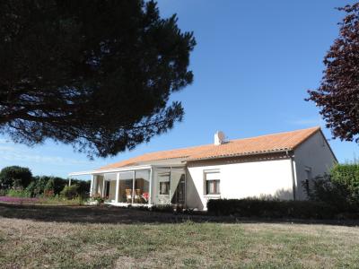 photo For sale House SAINTE-RADEGONDE 79