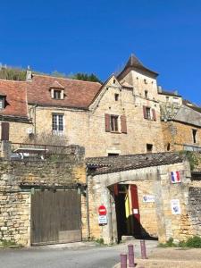 Vente Maison 7 pices CENAC-ET-SAINT-JULIEN 24250