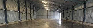 For rent Commerce Baccon  45130 567 m2