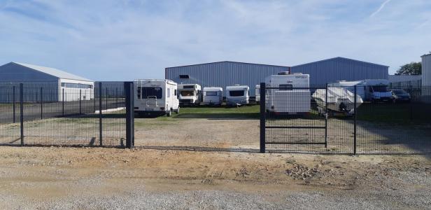 photo For rent Commerce BOUVANCOURT 51