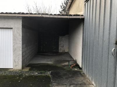 Location Commerce AIGONNAY 79370