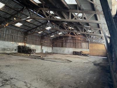 Location Commerce AIGNERVILLE 14710
