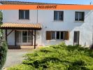 For sale House Saint-jean-d'angely A 5 KM DE ST JEAN D'ANGELY 17400 170 m2 6 rooms