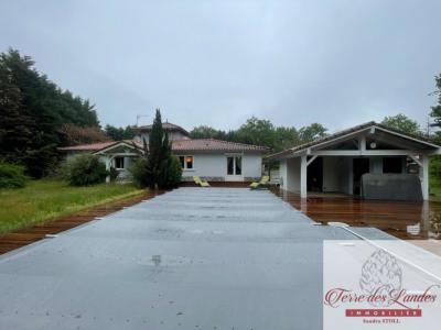 For sale House CARCARES-SAINTE-CROIX 