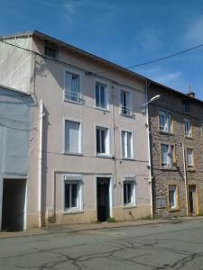 photo For sale Apartment building COURS-LA-VILLE 69