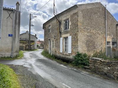 Vente Maison BAZOGES-EN-PAREDS  85