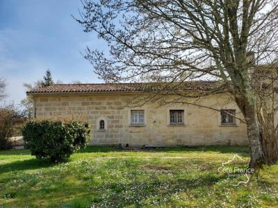 For sale House LUSSAC  33