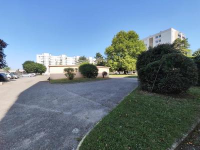 Vente Appartement 4 pices VAULX-EN-VELIN 69120