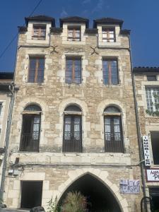 photo For sale Apartment building PUY-L'EVEQUE 46