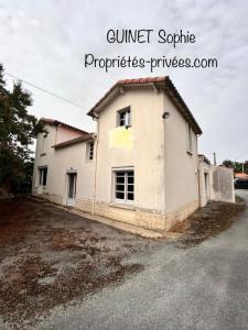 For sale House PINEAUX  85