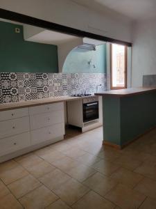 For rent Apartment VALENSOLE  04