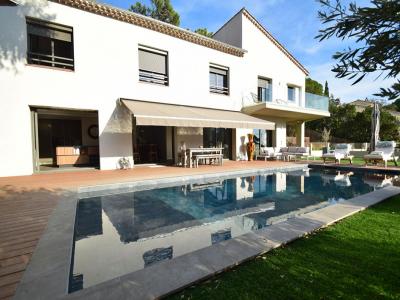 photo For sale Prestigious house ISSAMBRES 83