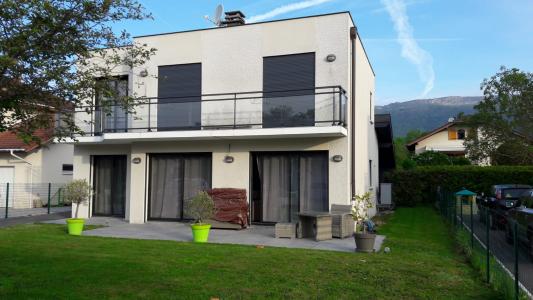 photo For rent House SAINT-GENIS-POUILLY 01