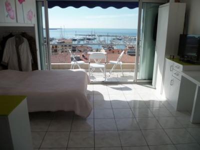 Location vacances Appartement CANNES 06400