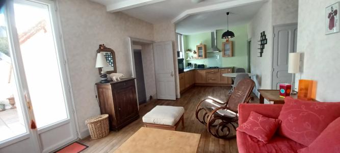 For rent Apartment BOURBON-L'ARCHAMBAULT 