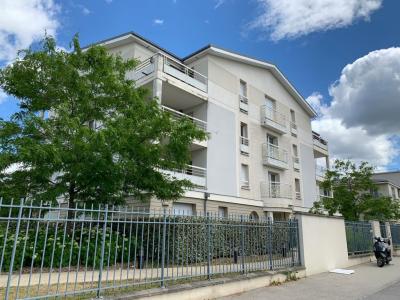 photo For rent Apartment TRAPPES 78