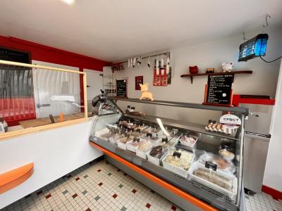 Vente Local commercial CONFOLENS 16500