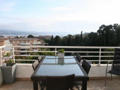 photo Rent for holidays Apartment CAVALAIRE-SUR-MER 83