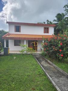 For rent House DUCOS  972