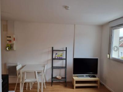 For rent Apartment GUYANCOURT  78