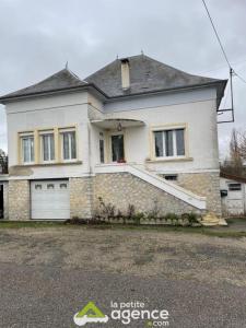 For sale House CHARLY  18