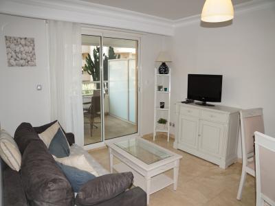 Location vacances Appartement CAVALAIRE-SUR-MER 83240