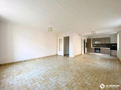For rent Apartment SAINT-GERMAIN-LESPINASSE  42