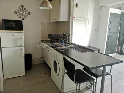 For sale Apartment VARAGES  83