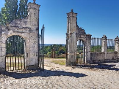 For sale House SAINT-EMILION  33