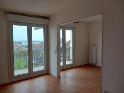 Vente Appartement 6 pices VAULX-EN-VELIN 69120