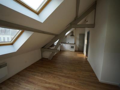 photo For rent Apartment COMINES 59