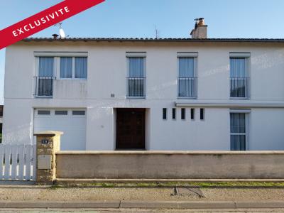 For sale House COUHE  86