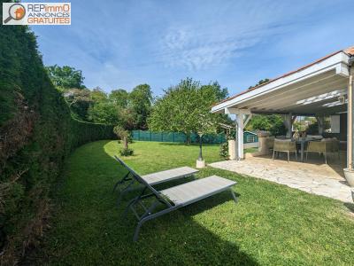 For rent House CAMBLANES-ET-MEYNAC  33
