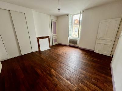 photo For rent Apartment LIMOGES 87