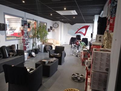 Vente Local commercial VAUX-LE-PENIL  77