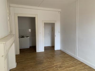 For rent Apartment CONFOLENS  16