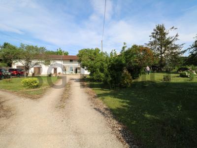 For sale House MONTRACOL  01