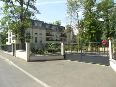 photo For rent Apartment DAMMARIE-LES-LYS 77