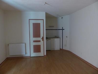 Location Appartement SAINT-HIPPOLYTE  25