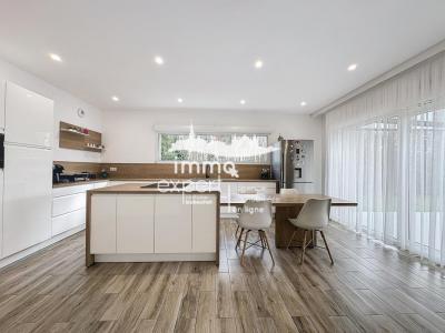 For sale Prestigious house MATTAINCOURT  88