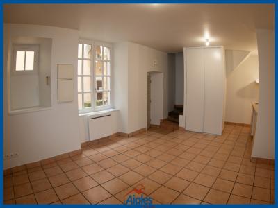 For rent Apartment CHAMPEIX  63